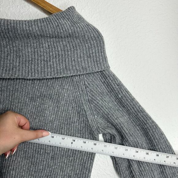 Commense Gray Oversized Overfold Off The Shoulder Knit Sweater S NWT - Picture 5 of 8